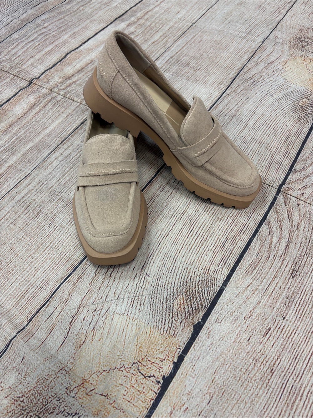 😍 Beige Suede Lug Sole Penny Loafers - Women's